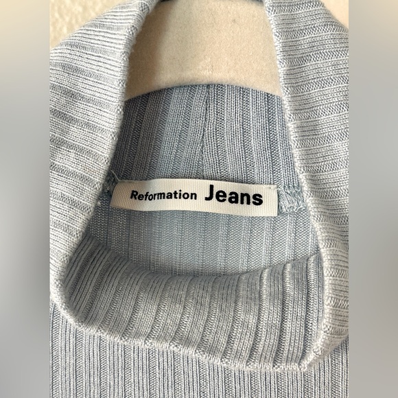 Reformation Valeria Turtleneck Crop Top - Picture 5 of 6